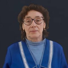 Максимова Антонина